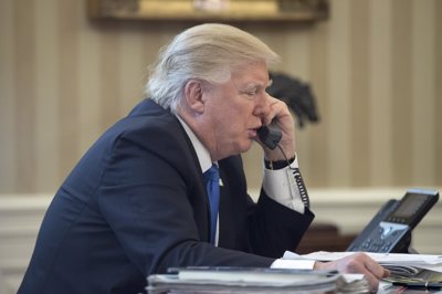 Zelenski pozval Trumpa k zaostriti sankcij proti Rusiji, če ta ne pristane na prekinitev ognja