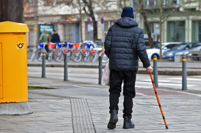 Dolgotrajna oskrba: Julij se bliža, normativi in cene pa nejasni, pomanjkanje kadra ...