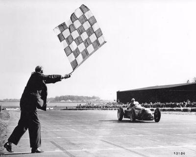 (FOTO) Kraljica motošporta praznuje 75 let: Guiseppe Nino Farina je bil prvi svetovni prvak